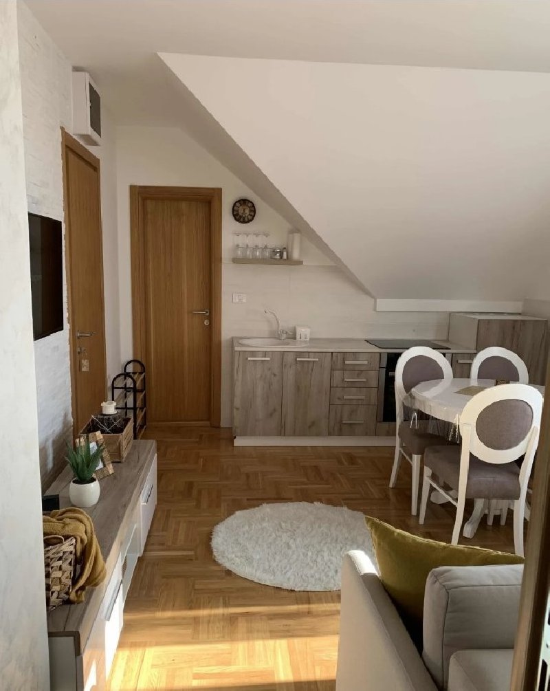 Prodajem apartman na Zlatiboru Slika 