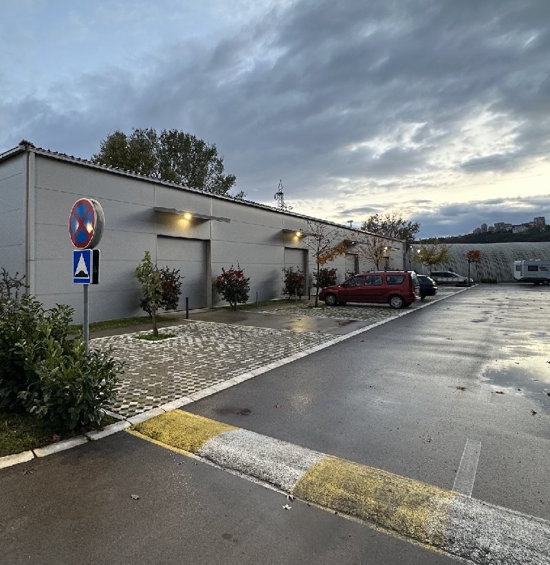 Izdajem halu u Rakovici od 180 i 210m2 Slika 