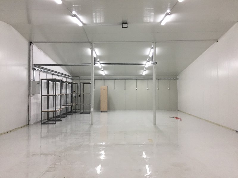 Izdajem halu u Rakovici od 180 i 210m2 Slika 