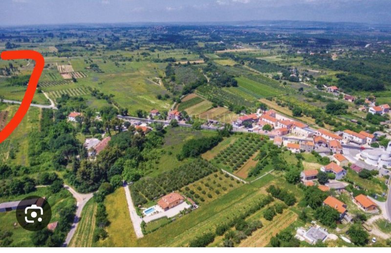 Land in an excellent location in Croatia Slika 