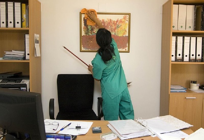 Kučna pomočnica traži poso u Švajcarskoj Slika 