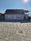 Prodajem kucu u Batajnici potreba Kuće, vikendice, zgrade, objekti