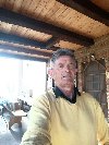 TRAŽIM MLADU ILI MLAĐU ŽENU potreba On traži nju TRAŽIM MLADU ILI MLAĐU ŽENU potreba On traži nju