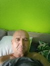 Caskanje potreba On traži nju